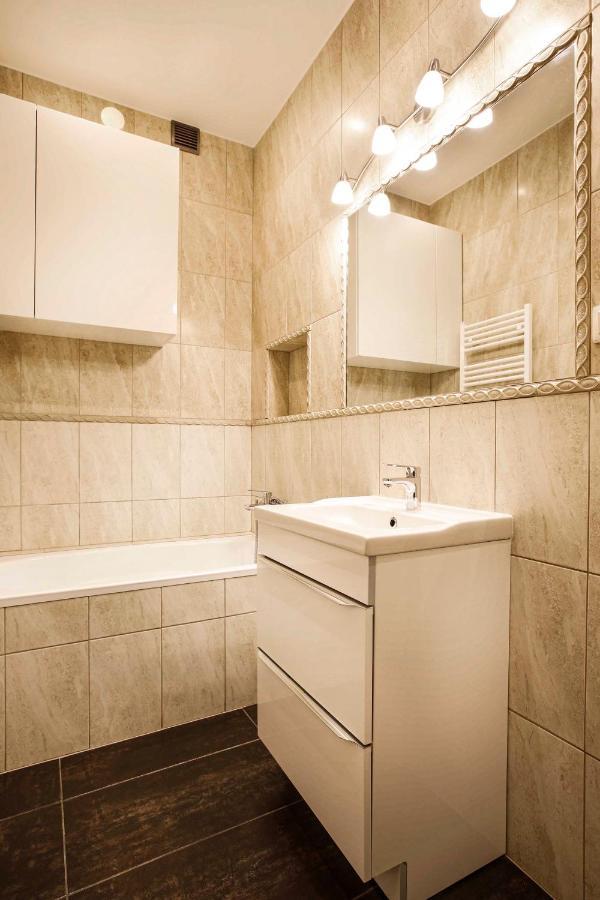 2-Room Apartment With Kitchen, Heart Of Cracow Old Town Краків Екстер'єр фото